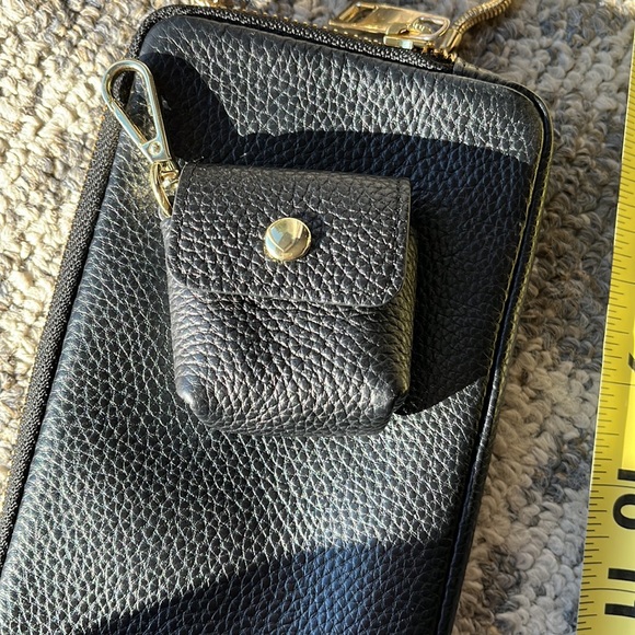 Bandolier with expandable pouch and AirPod case - Picture 8 of 10